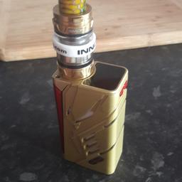 Vape with batteries and charger excellent condition