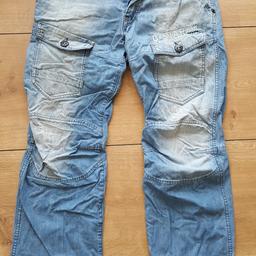 Sehr gut erhaltene Jeans der Marke G-star. Größe 34 Länge 32

Dies ist ein Privatverkauf daher keine oder Rücknahme