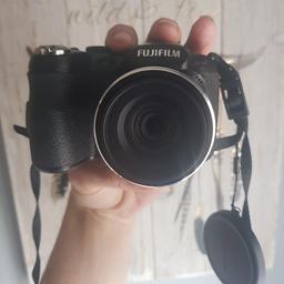 14 mega pixel 18x optical zoom excellent condition works as it should brillient picures comes with 16g memory card and neck strap perfect for beginners