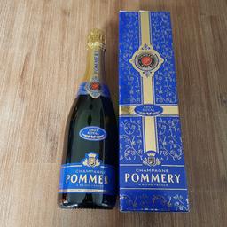 Pommery Brut Royal Champagne 750ml 12,5%
Neu und ungeöffnet in Geschenk Verpackung.

Abholung und Versand ist kein Problem.