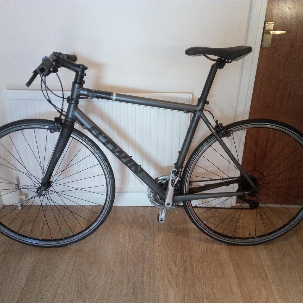 B TWIN FIT 500 ROAD BIKE CARBON FORKS in KT17 London Borough