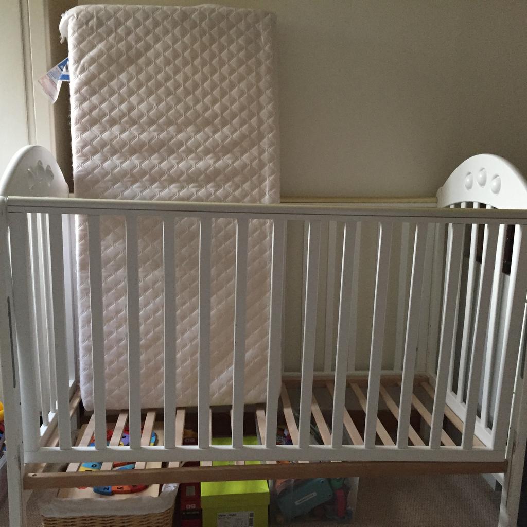 Mothercare Playbead Cot in Stratford on Avon for 20.00 for sale
