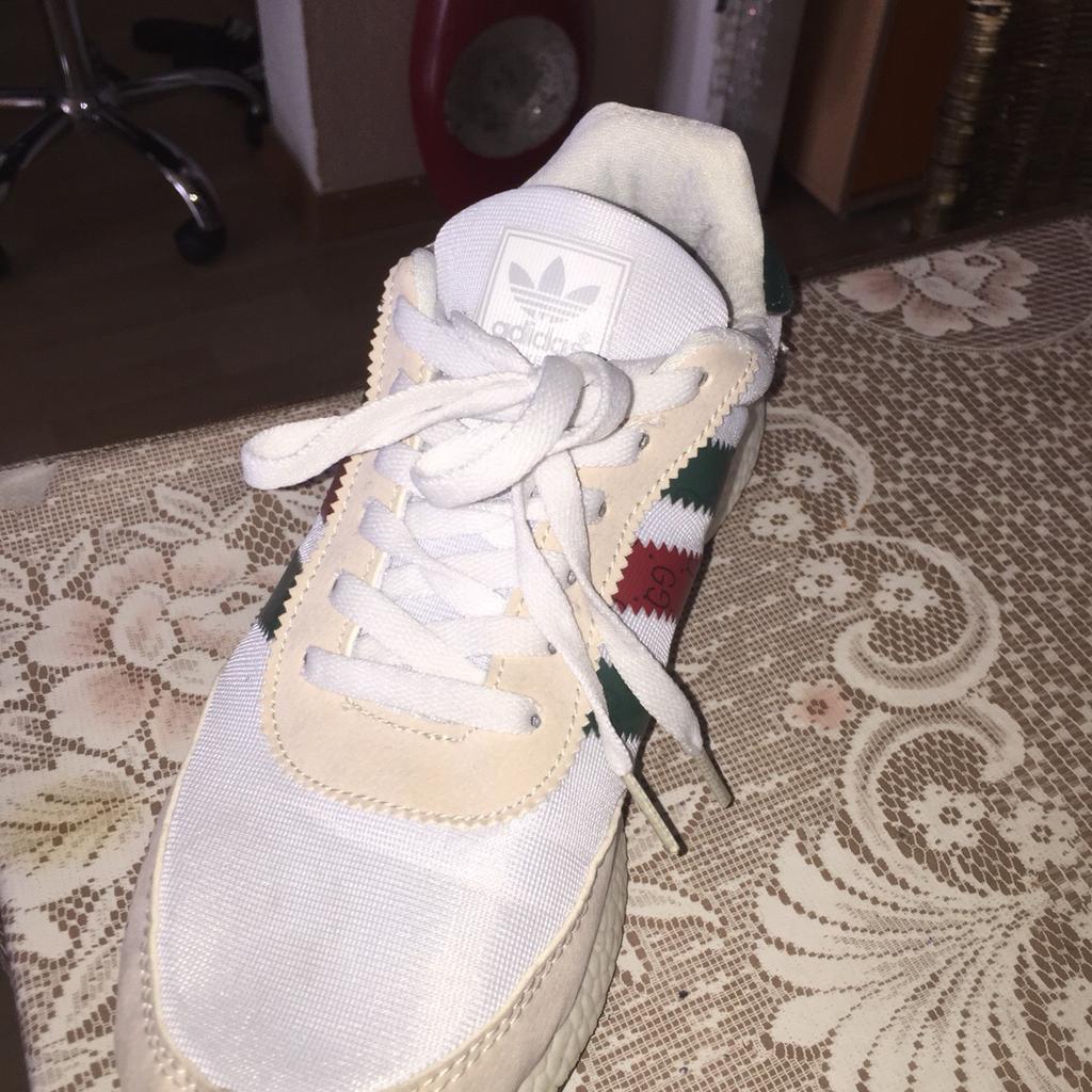 Adidas iniki outlet gucci