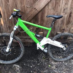 Hi Guys,

Here I’m selling my Orange Five, late 2007-2009 full suspension, size medium frame mountain bike. I’m buying a newer model.

Specs:
Fox float forks, manitou swinger shock, 26" wheels, 27speed, hope mono mini brakes, a very capable xc/freeride bike.

Pick up only or you can organise own courier.
TIA! 🤙🏼🇿🇦🇬🇧