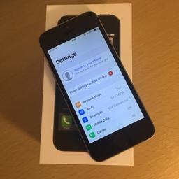 Unlocked iPhone 5s 32gb in Space Grey
Works on any network 
Perfect working order apart from touch ID, have to use passcode 
Marks around the phone are from the case
iCloud signed out and ready to set up for new user