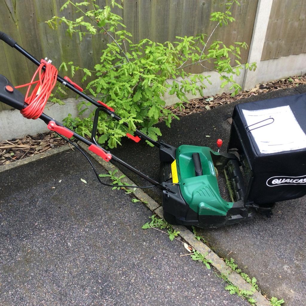 Qualcast electric cylinder discount lawnmower