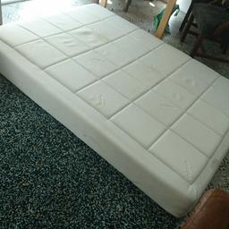 Tempur matress kingsize need gone asap cover is removable and washable.
