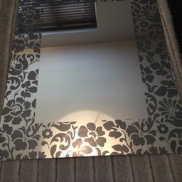 Flat large mirror with subtle sparkle pattern effect looks brilliant in the light. From Housing Units in an immaculate condition for further information please PM thanks