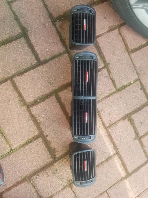 Vehicles West London Hillingdon - Photos for Seat Leon cupra R 1m heater vents set