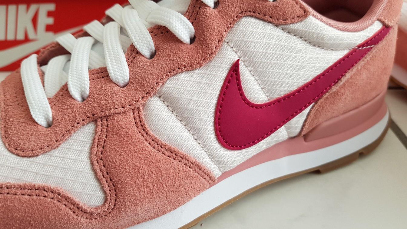 nike internationalist gr 40