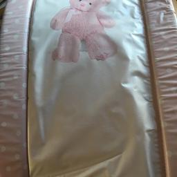 Used in good condition
From a smoke free home 
Pink with teddy 
Collection from Gwersyllt