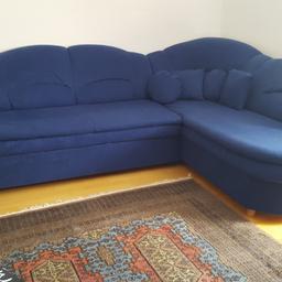 blaues Sofa mit Schlaffunktion
180cm x 240cm
Liegefläche 120cm x 190cm
Sitzhöhe 45cm