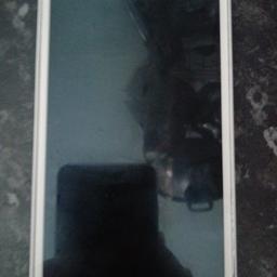 Samsung galaxy s5 white unlocked to any network does not come with the box and original charger works perfectly apart from the microphone does not work the phone has the original screen with no cracks just the odd wear and tear around the edges in good condition can be seen working £50 takes it