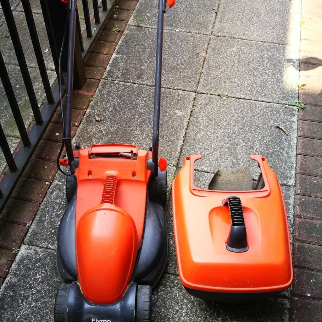 Flymo RE320 Electric Mower SPARES OR REPAIR in B19 Birmingham for