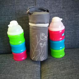 2 Milchpulver-Portionierer und 1 Isoliertasche für Babyflaschen.