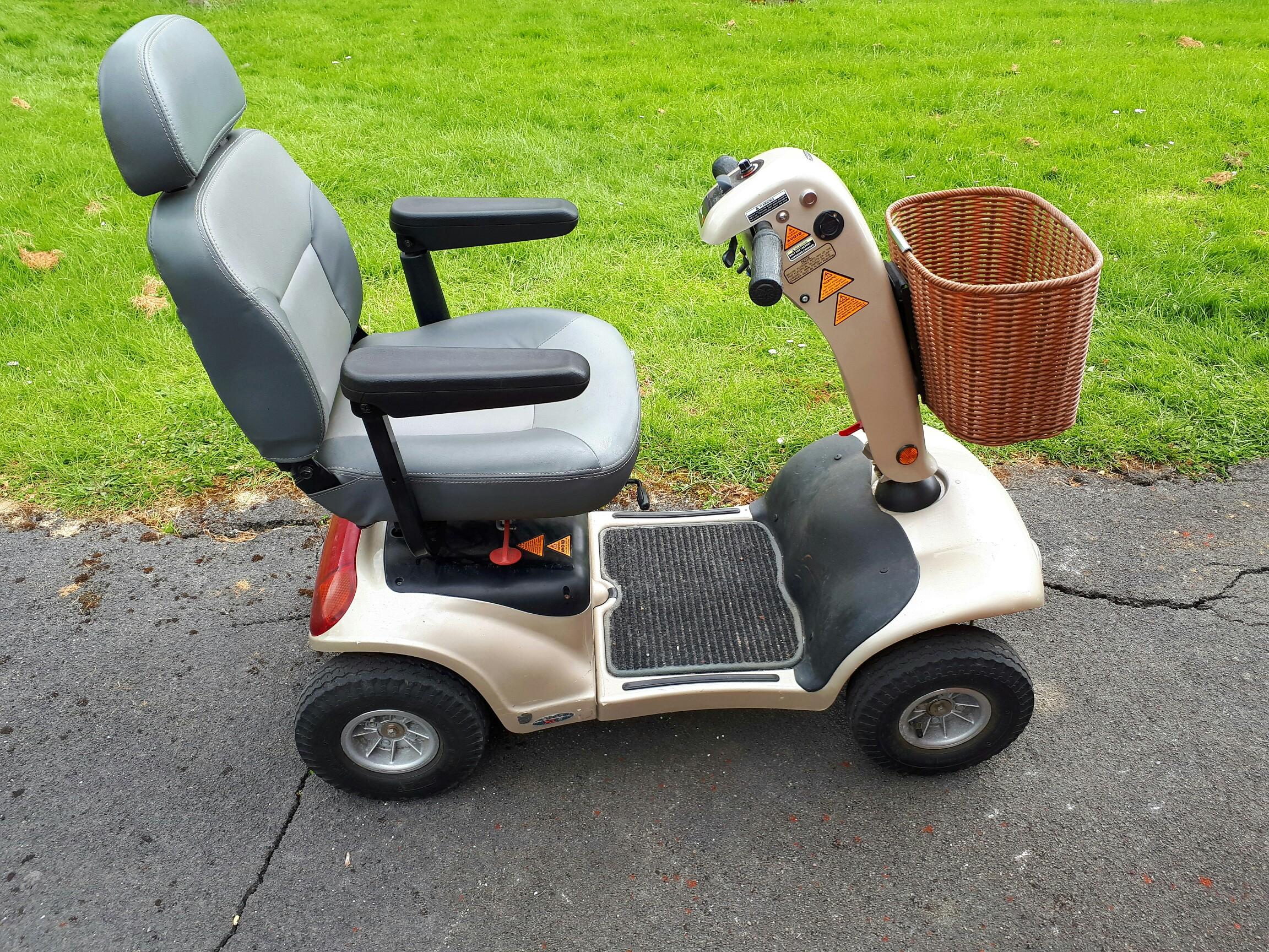 Status XL6 Mobility Scooter (6MPH) in HG1 Harrogate for £150.00 for