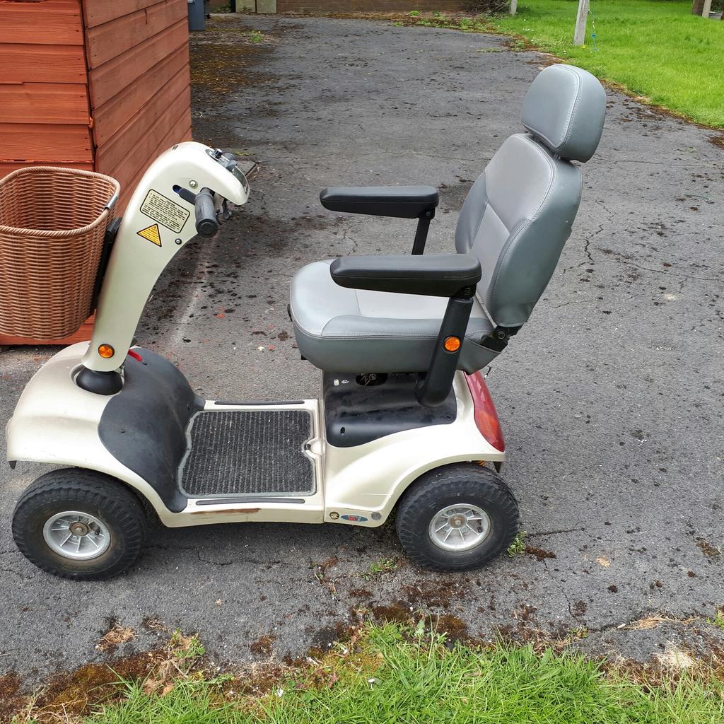Status XL6 Mobility Scooter (6MPH) in HG1 Harrogate for £150.00 for