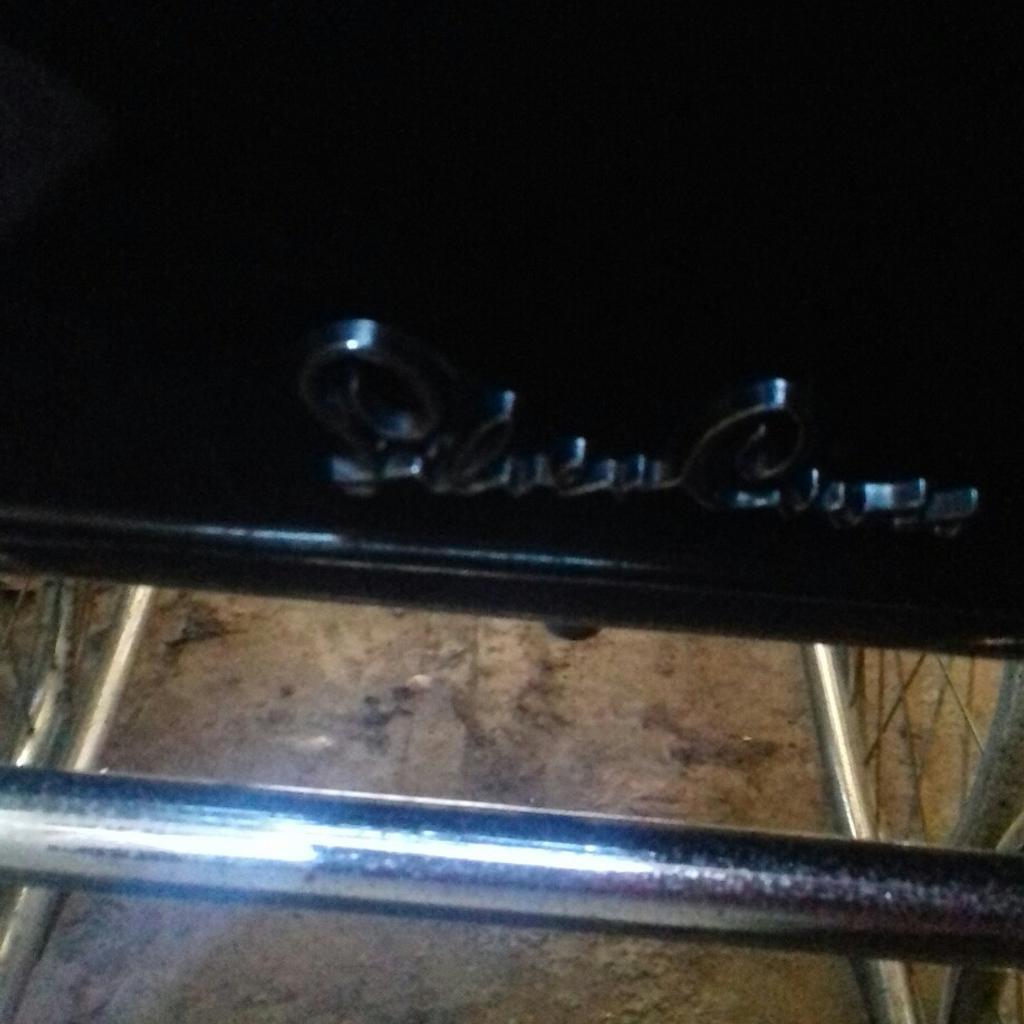 Silver Cross Durham Rose Coach Built pram in LS12 Leeds für 120,00