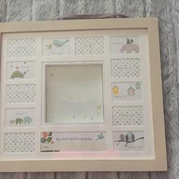 Mamas and papas baby’s first months frame in brand new condition never used with shadow box middle. For further information please PM me thanks