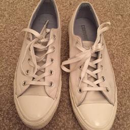 Only worn once 
They do have a few marks but overall good condition
Silky light material 
Collect kings hill
A/e