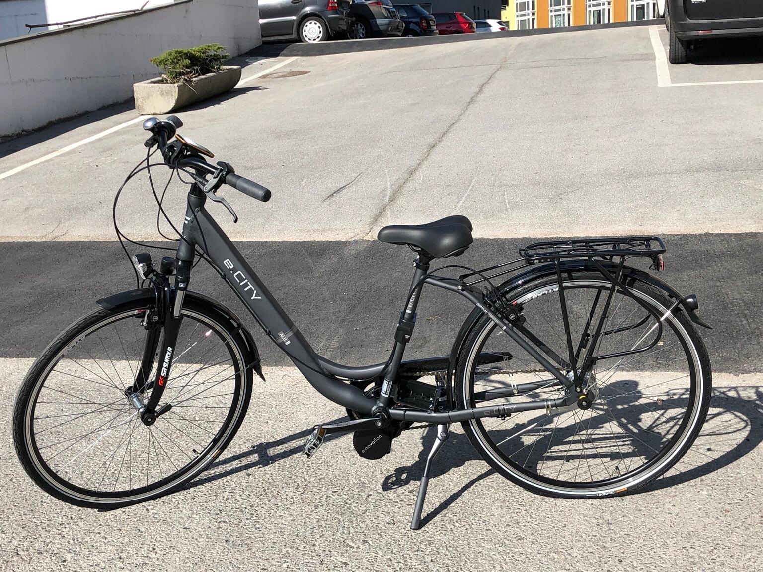 EPAC E-City Bike Elektrofahrrad neuwertig in 6020 Innsbruck for €930.00 ...