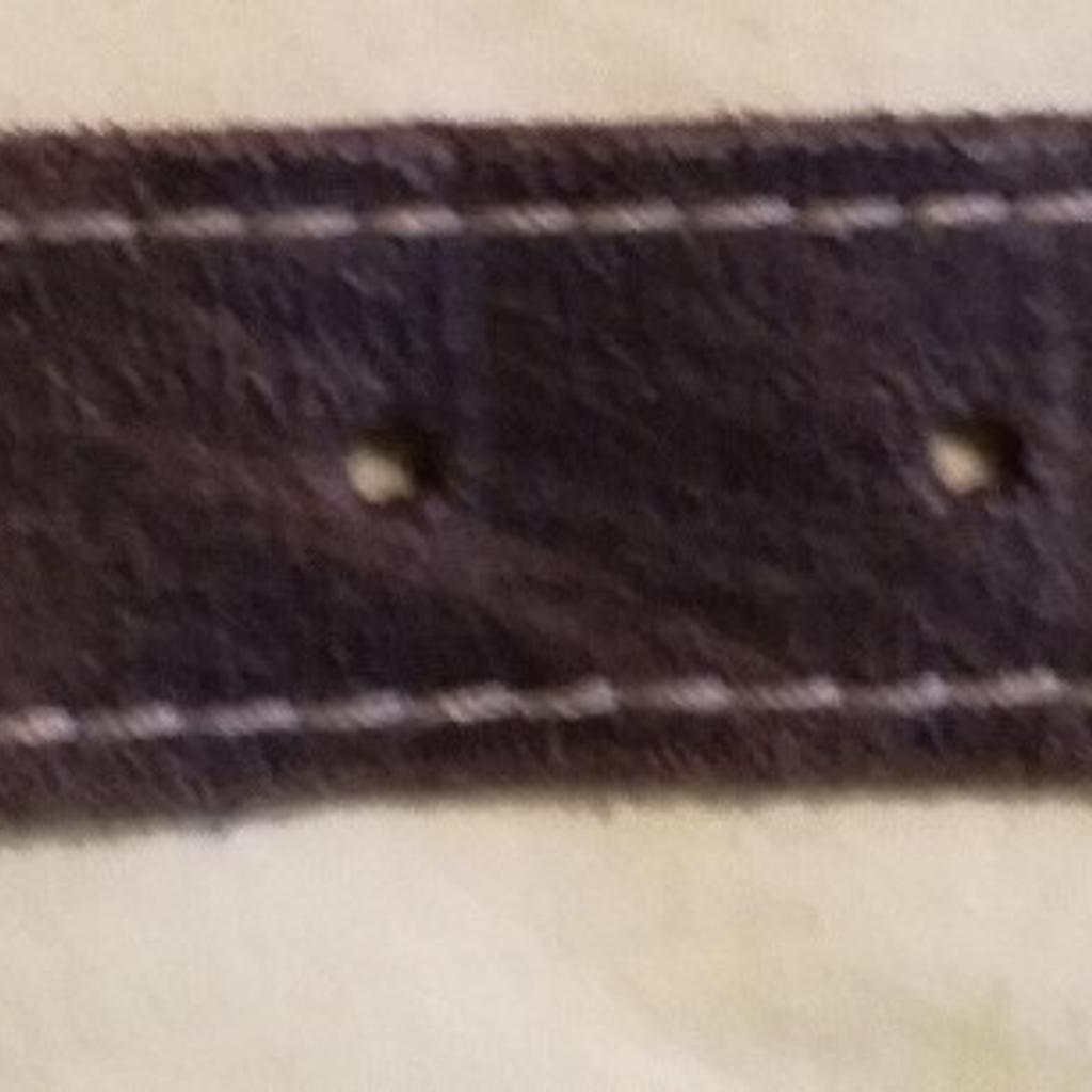Trachtenledergürtel, dunkelbraun mit Metalledelweiß, Länge 81 cm, bei Versand kein Umtausch.