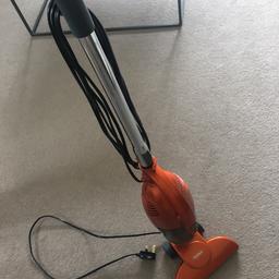 VanHaus 2 in 1 stick hoover
Good condition
Lightweight and easy to use
Easy to remove dust container, simply detach and empty the contents straight into the bin
Can be used at full length or without the extension tube for handheld cleaning
6m Quick Release Power Cord
1.3L Tank