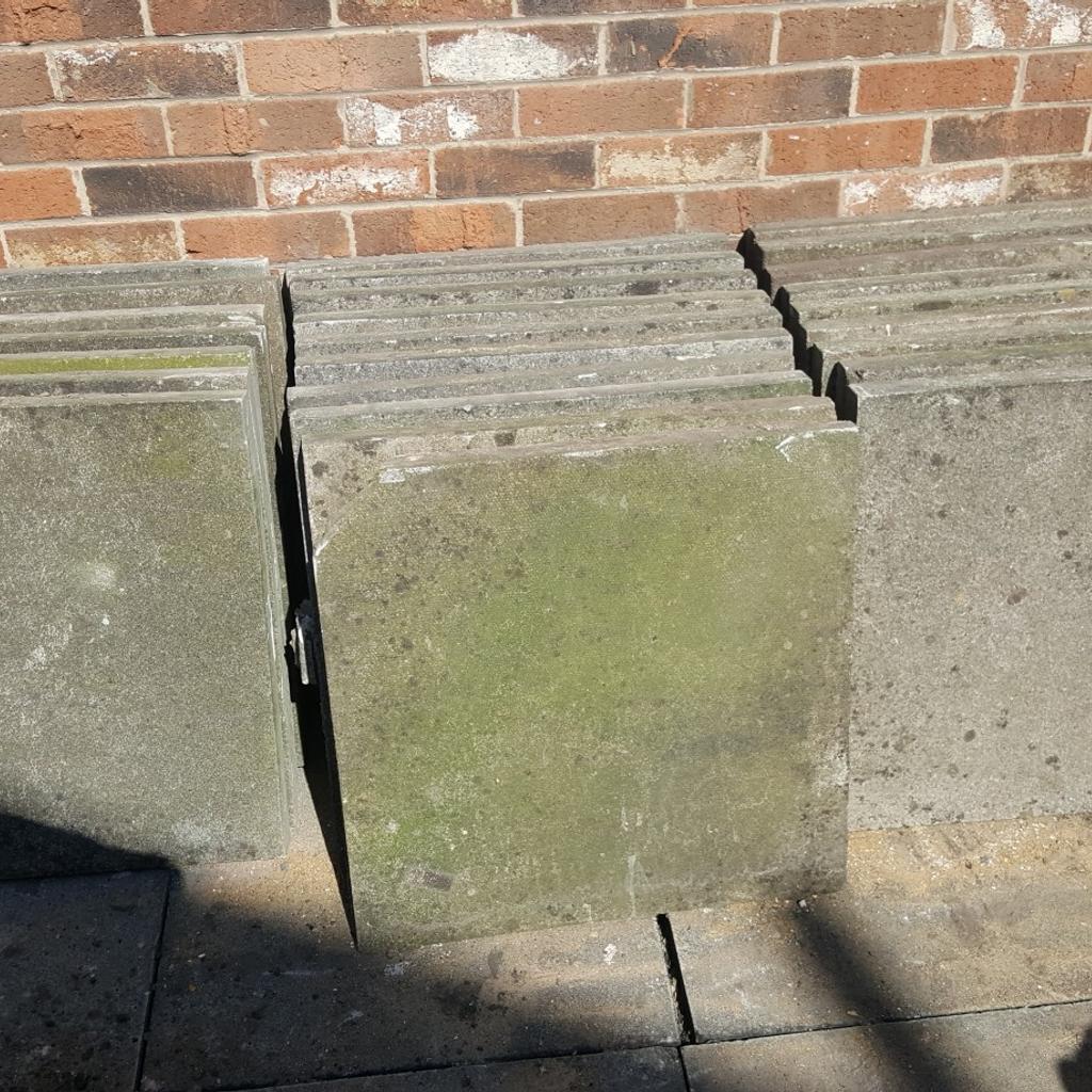 26 Reclaimed Heavy Duty Paving Slabs in S42 Chesterfield for £60.00 for