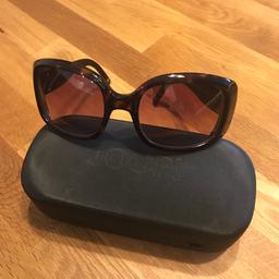 Neue Sonnenbrille der Firma Joop. Würde nie getragen.