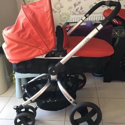 Great pushchair very clean and tidy comes with everything including car seat. Very good price.!!