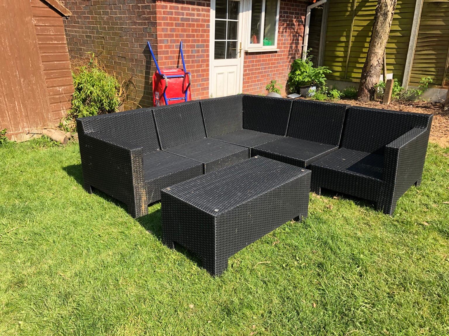 Black rattan garden corner sofa 6 piece set in B45 Bromsgrove for £250. ...