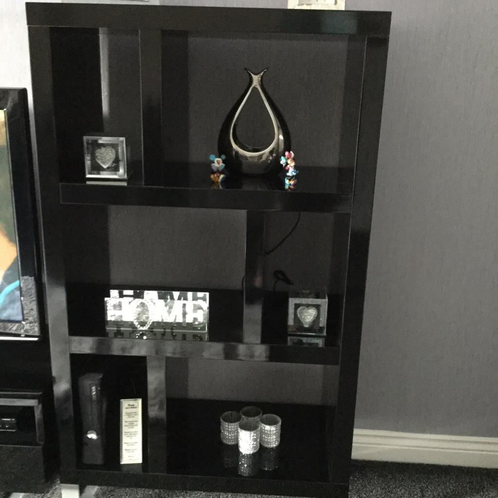 Black high gloss shelving unit. in PR7 Chorley for £30.00 for sale Shpock