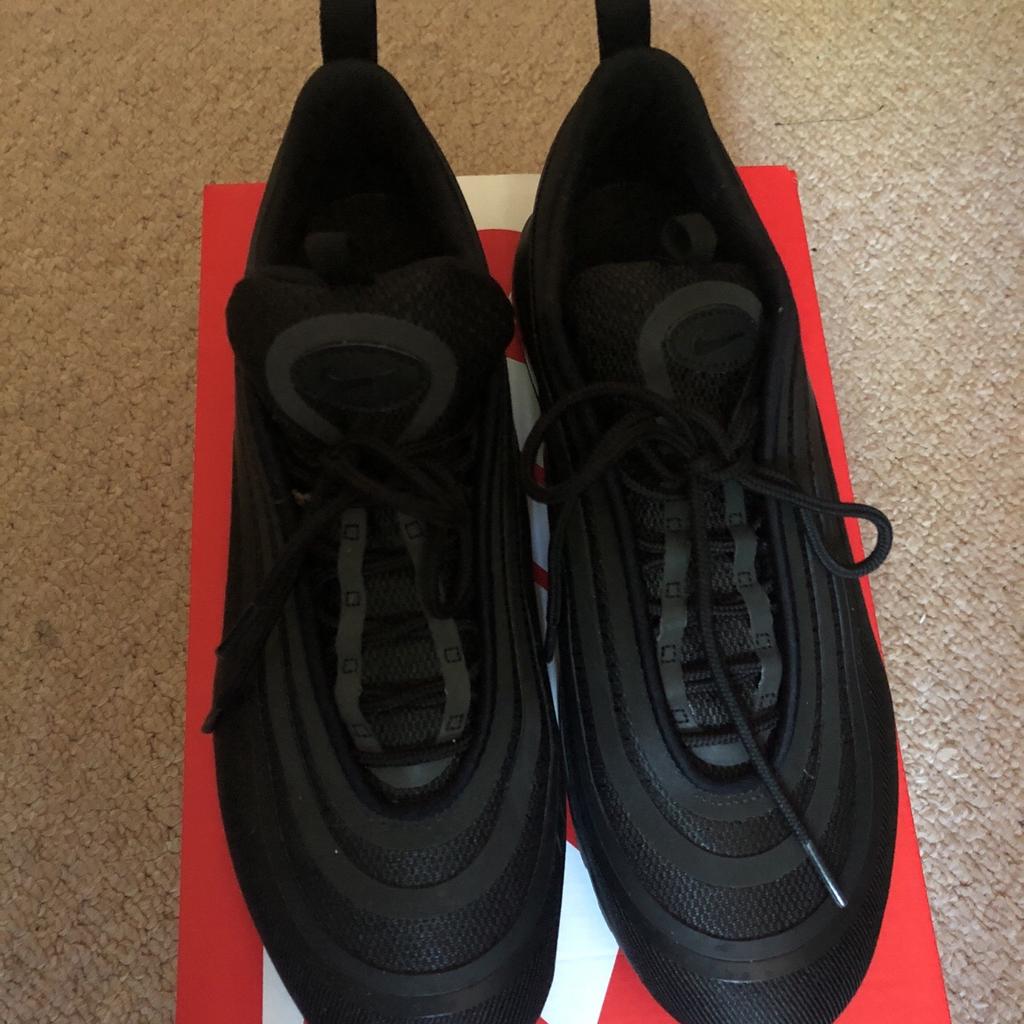 Foot clearance locker 97s