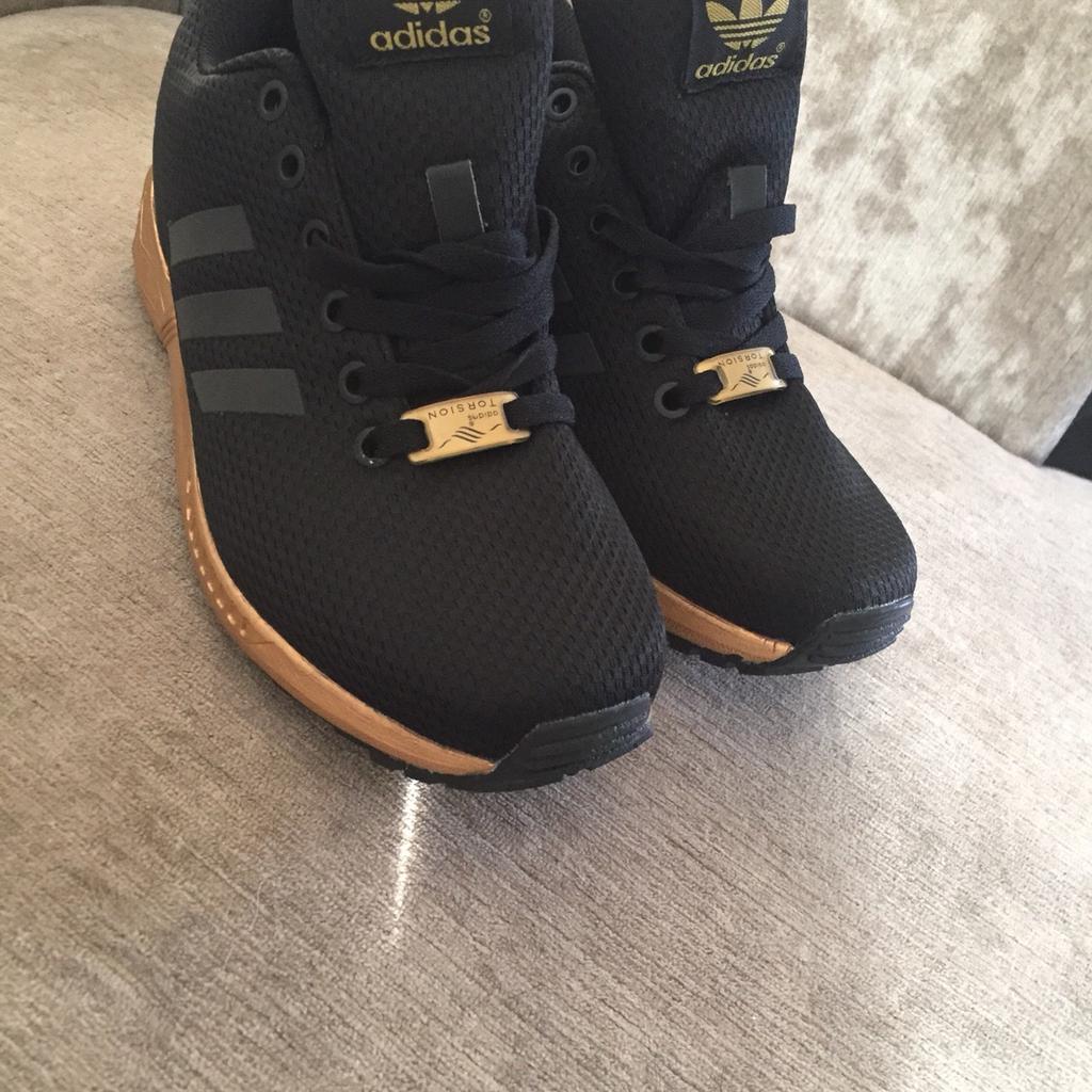 Black and rose gold 2024 adidas shoes zx flux