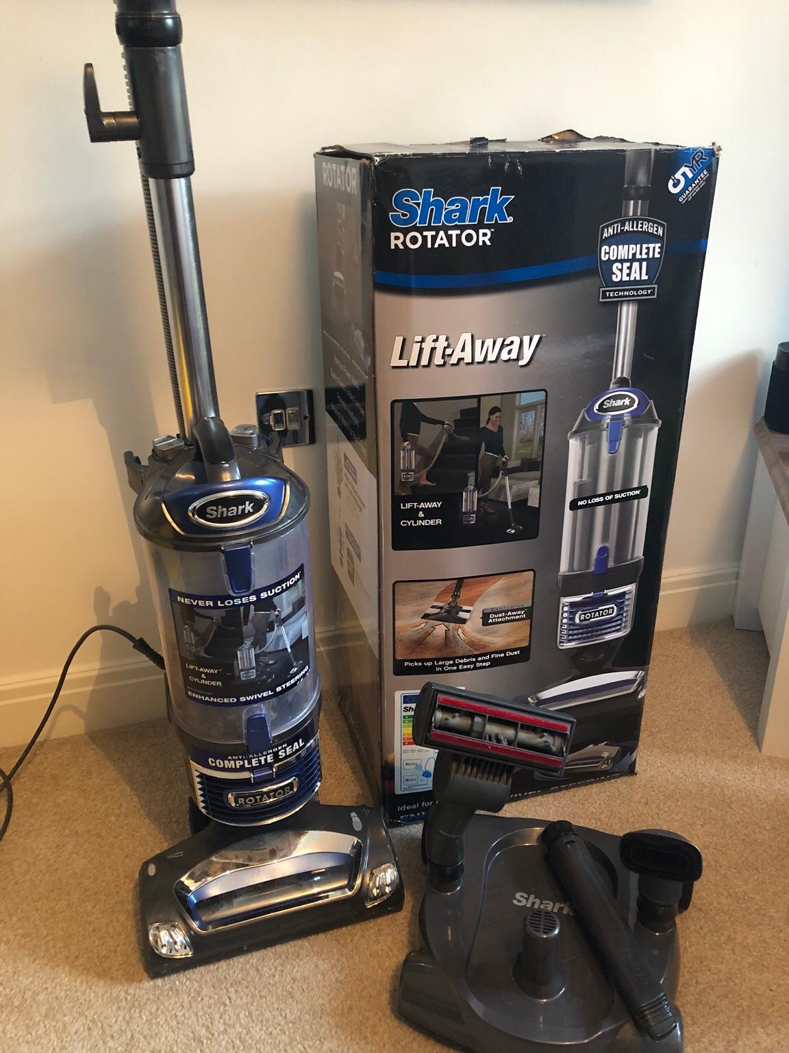 Corded Shark Rotator Powered Speed Lift-Away Vacuum Cleaner