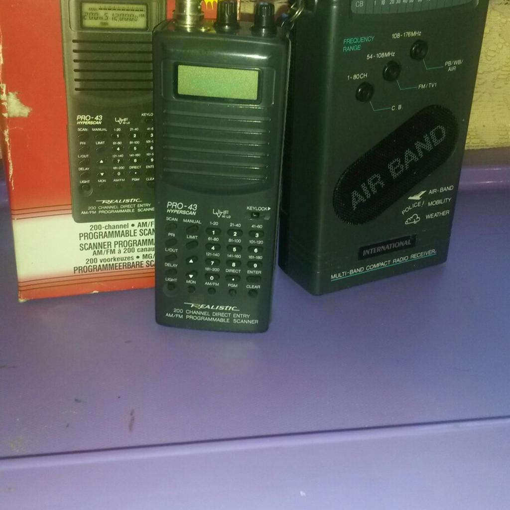 Two aircraft atc scanners in WS11 South Staffordshire für 30,00 £ zum