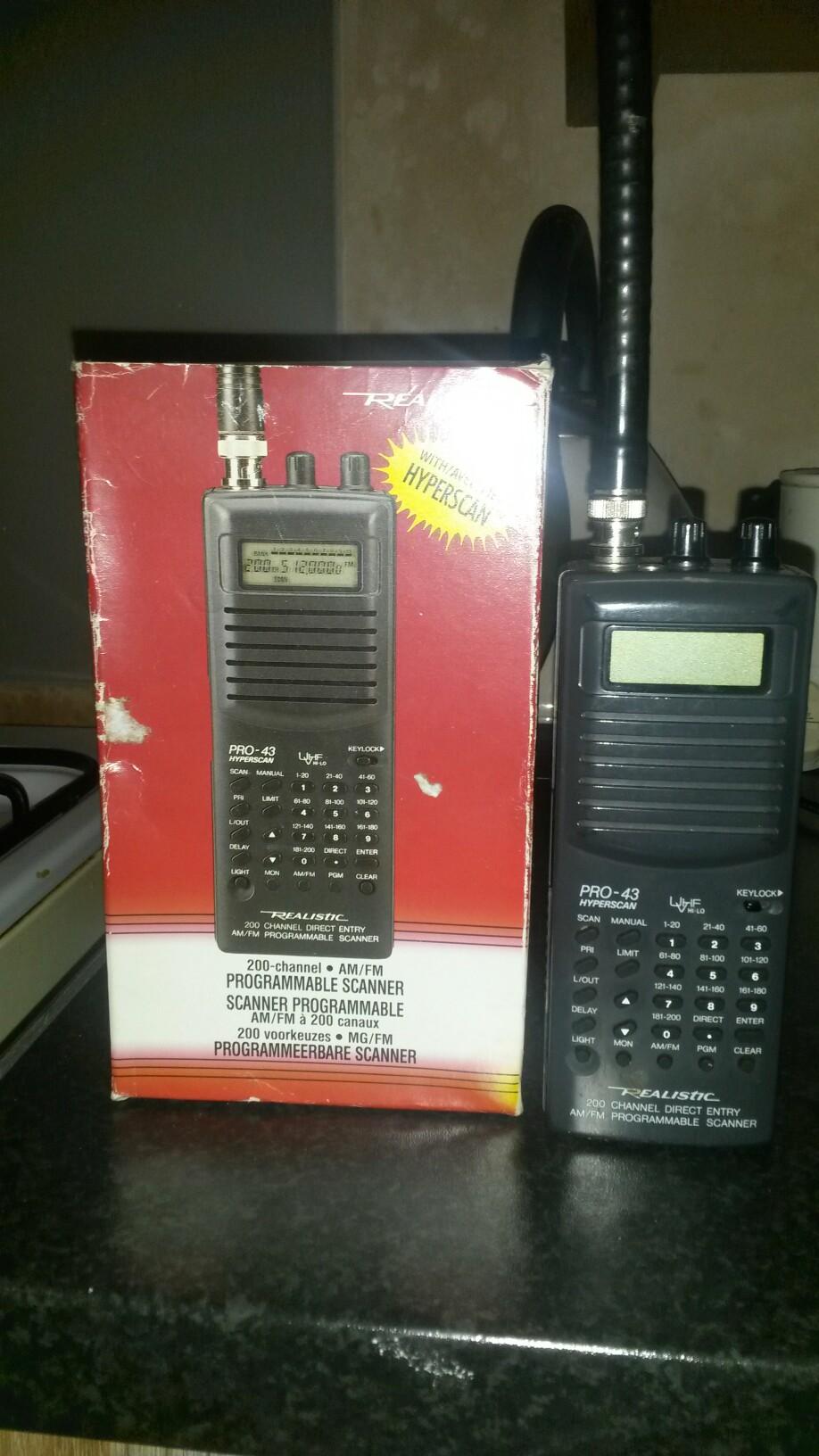 Two aircraft atc scanners in WS11 South Staffordshire für £ 30,00 zum ...