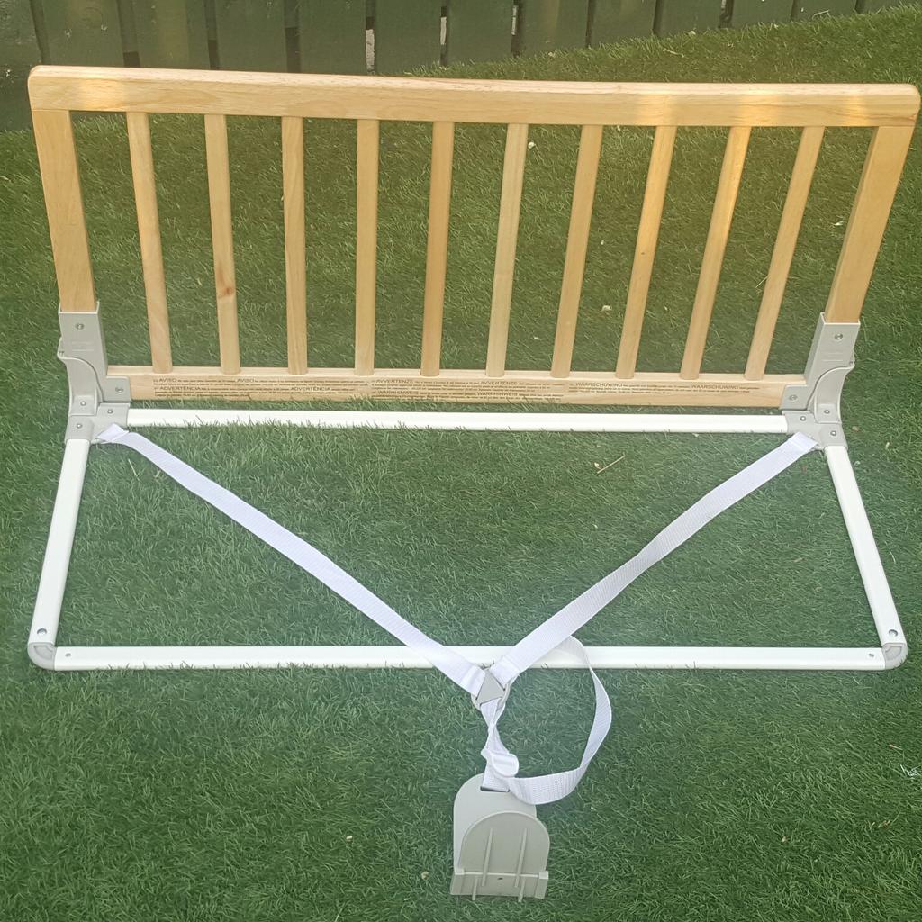 Wooden cot bed safety rail/guard in LS27 Leeds für £ 9,00 zum Verkauf