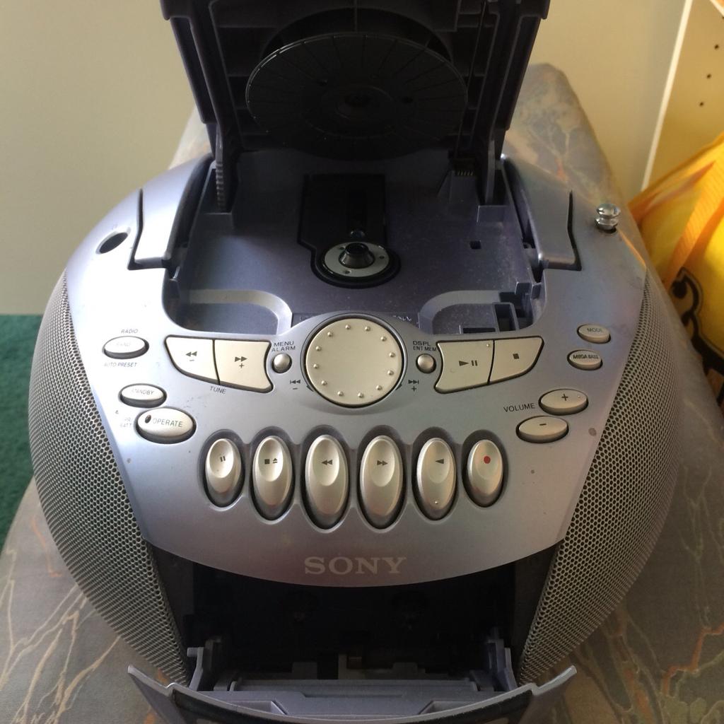 Sony CD Radio Cassette player in SM7 Banstead for £15.00 for sale Shpock
