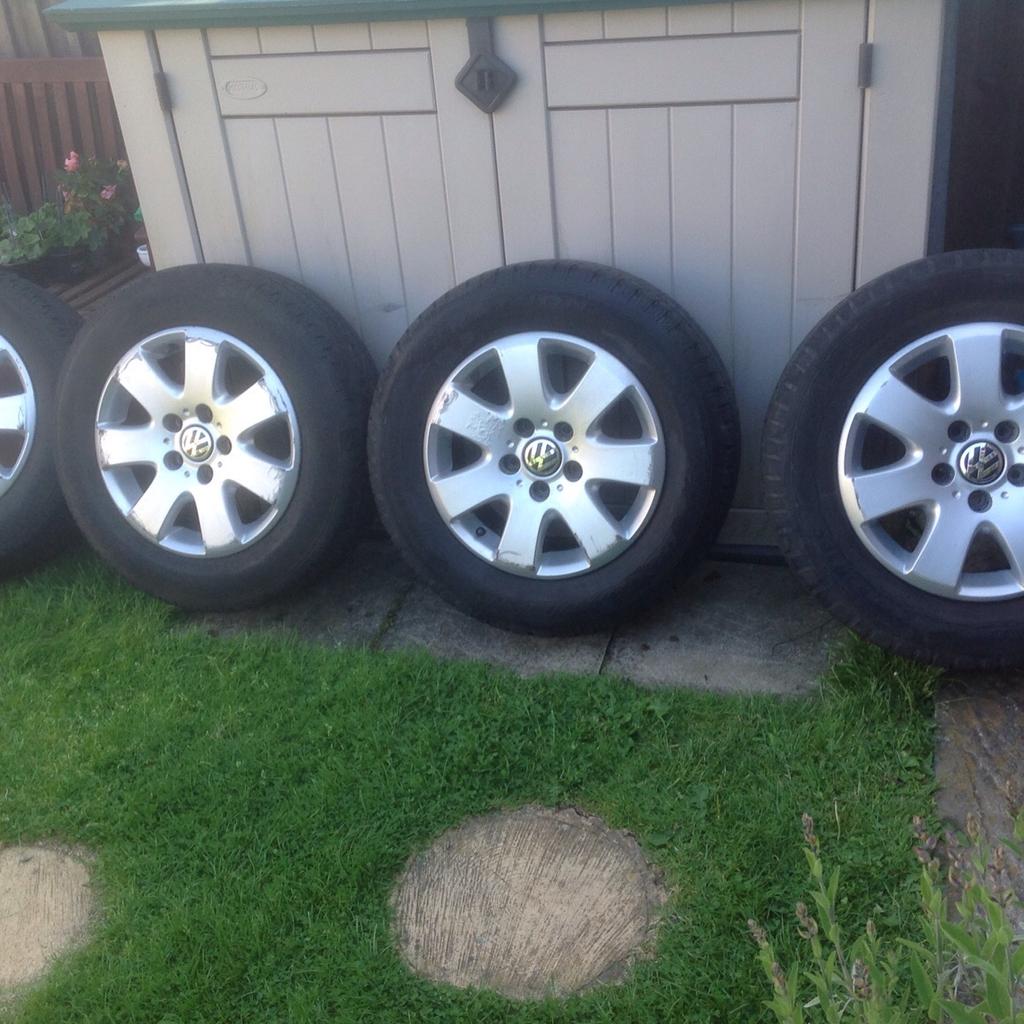 4 VW T5 Alloy Wheels 215/65/16c in SS12 Basildon für £ 150,00 zum