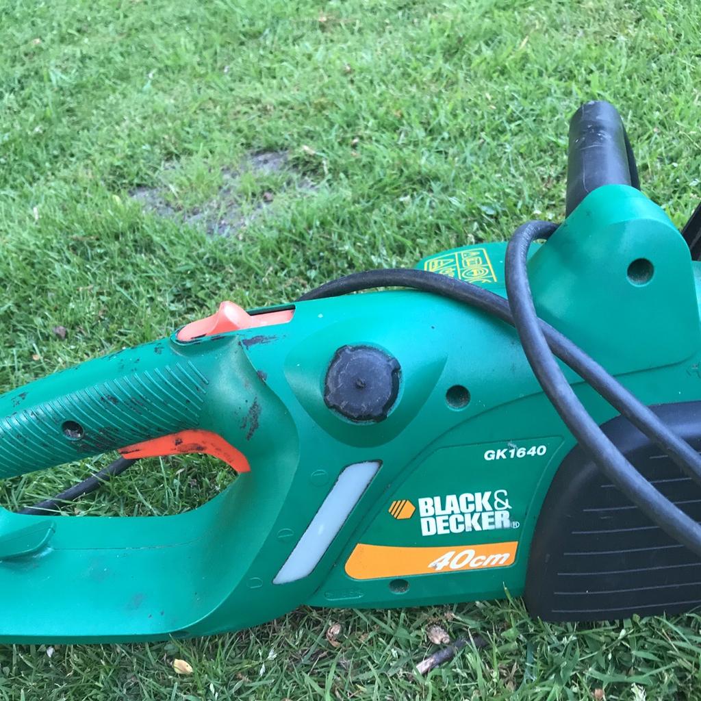 Black and decker electric chainsaw gk1640 in WS15 Lichfield für 8,00