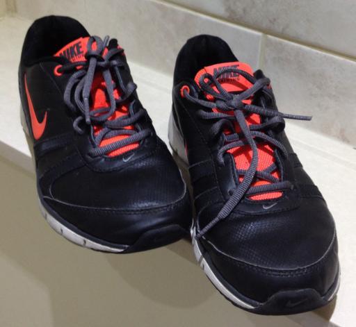 Buy & Sell South East London Brixton - South East London - Photos for NIKE Flex Freerun Trainers UK Size 6 (EUR40).