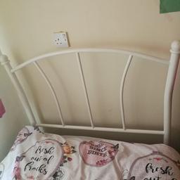 Metal off white single bed. Doesn't come with mattress. Collection from kinver possible delivery within a 5 mile radius