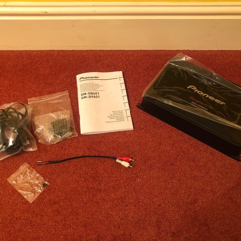 Subwoofer and Amplifier in NG9 Broxtowe für 250,00 £ zum Verkauf