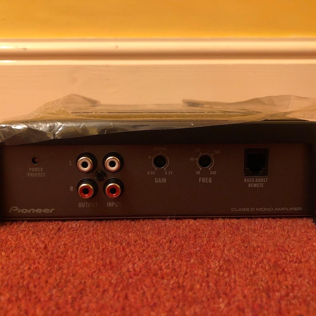 Subwoofer and Amplifier in NG9 Broxtowe für 250,00 £ zum Verkauf