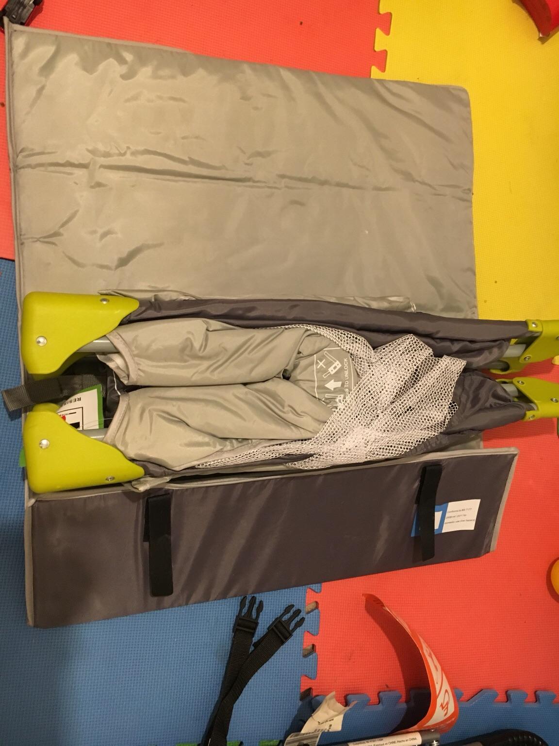 Travel baby cot in HA3 London for £15.00 for sale Shpock