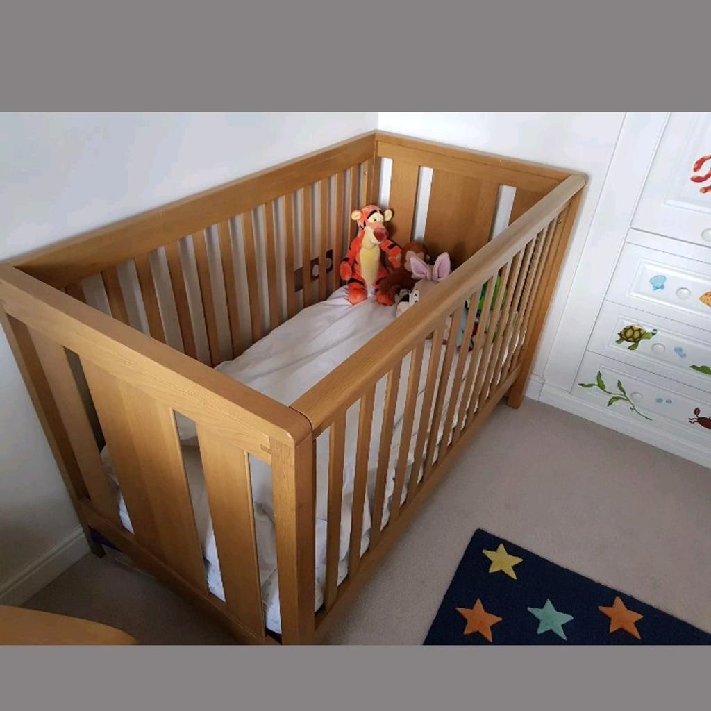 Mamas and papas chamberlain cot bed on sale