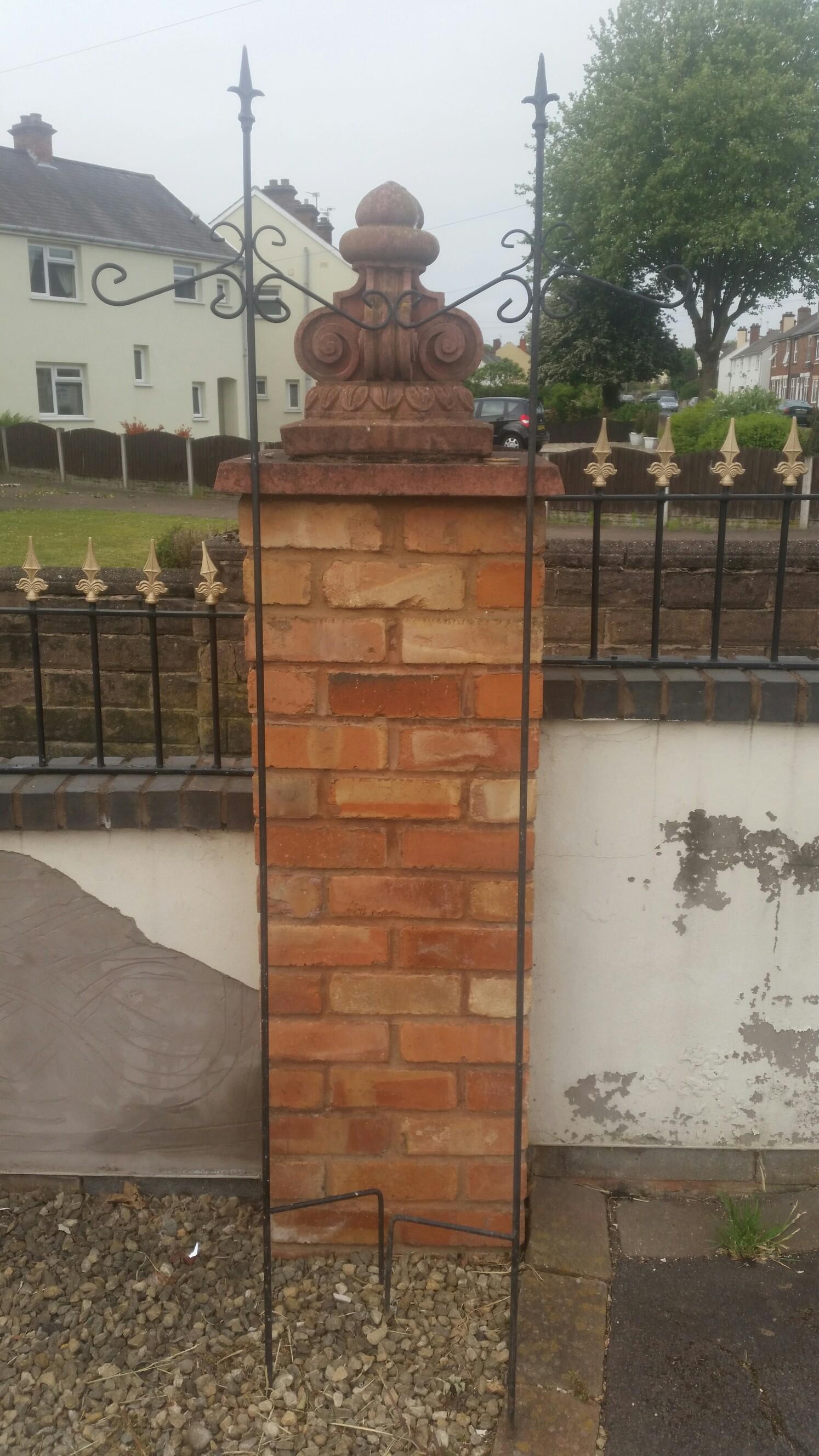 Hanging basket stands in WV13 Walsall for £10.00 for sale Shpock