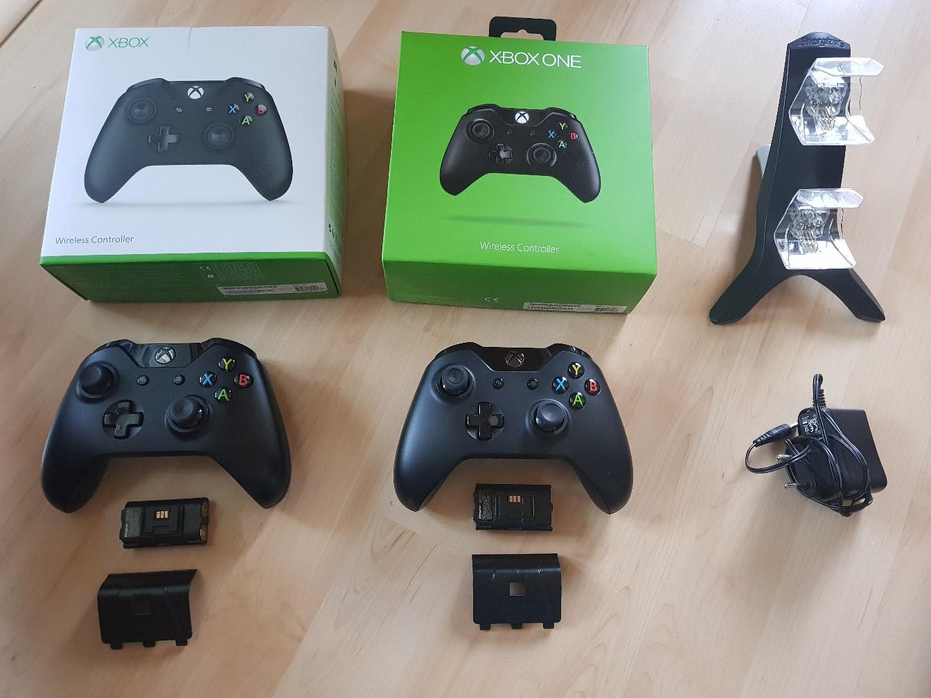 2x Xbox One Controller + Ladestation in 29451 Dannenberg for €55.00 for