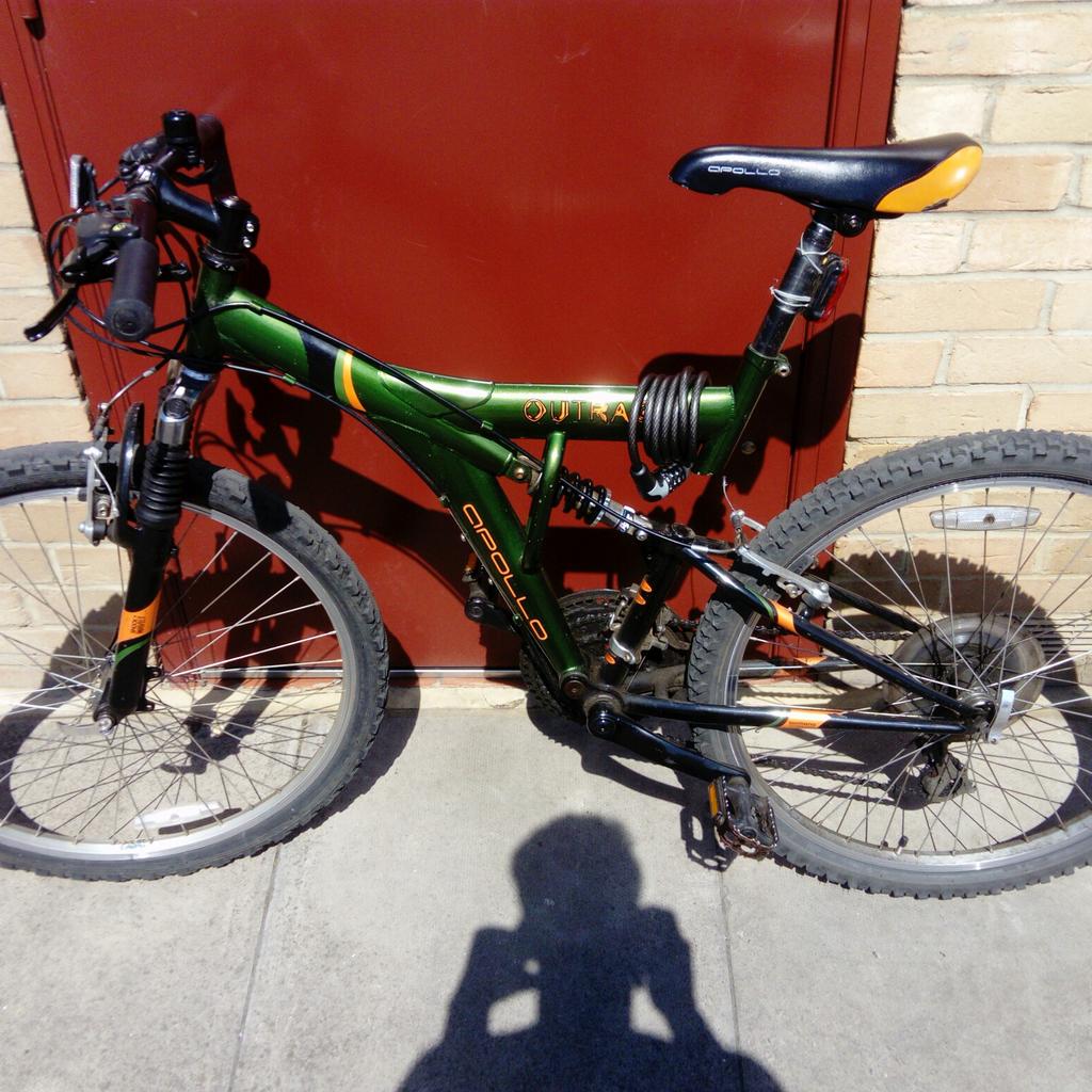 Full suspension Mountain bike Appolo Outrage in E16 Newham for